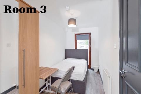 undefined, 04P East Crosscauseway, Edinburgh, EH8 9HD