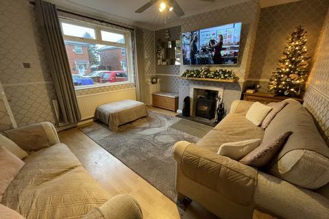 3 bedroom semi-detached house for sale, Park View, Chadderton