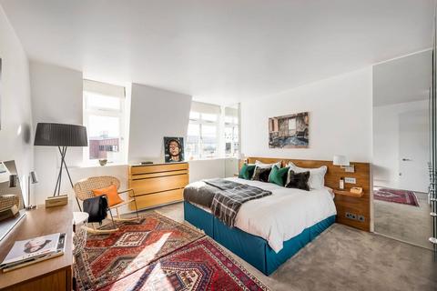 2 bedroom flat to rent, Iverna Court, Kensington, London, W8
