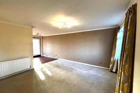undefined, 15 Dovetrees, Carterton, Oxon, OX18 1AN