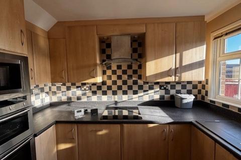 undefined, 15 Dovetrees, Carterton, Oxon, OX18 1AN