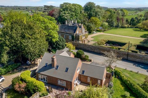 4 bedroom detached house for sale, Melton Mowbray LE14
