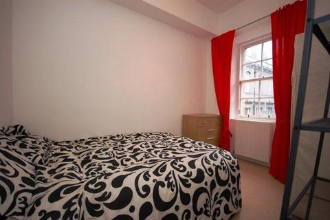 undefined, 0370L Guthrie Street, Edinburgh, EH1 1JG