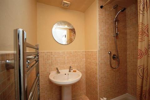 undefined, 0370L Guthrie Street, Edinburgh, EH1 1JG