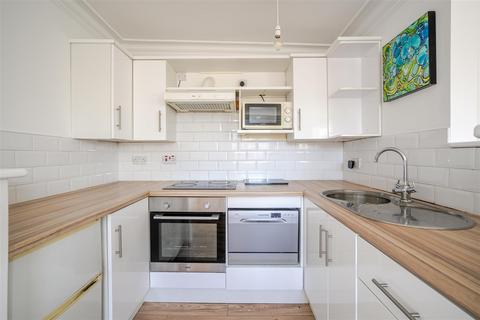 2 bedroom apartment for sale, High Street, Eton