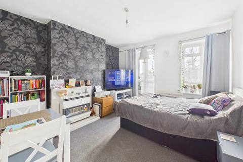 1 bedroom apartment for sale, Reddington Drive, Langley, Berkshire, SL3