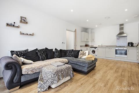 2 bedroom flat for sale, Cole Avenue, Southend-on-sea, SS2 6
