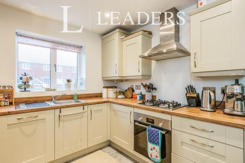 3 bedroom house to rent, Piper Way, West Broyle, PO19