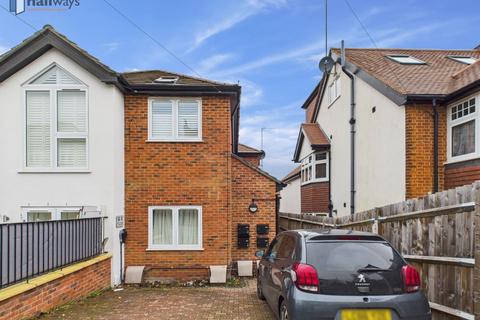 undefined, 28E Fairdene Road, Coulsdon CR5