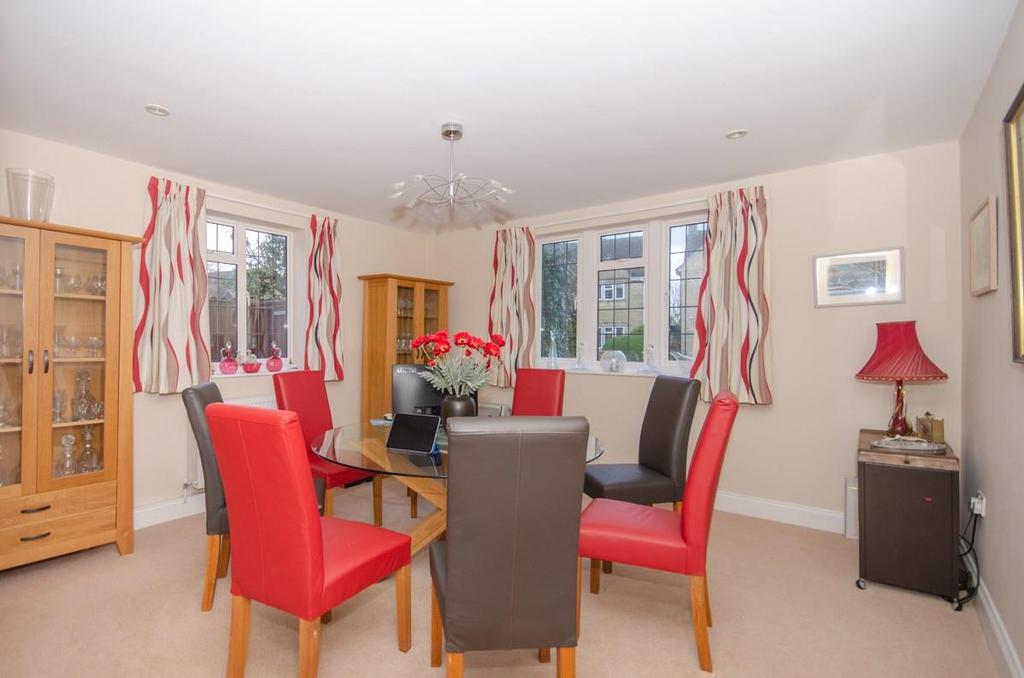 Dining room.jpg