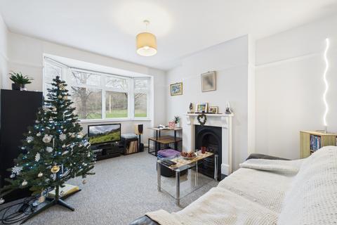 2 bedroom flat to rent, Glassmill Lane, Bromley, Kent, BR2