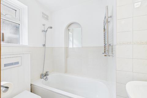 2 bedroom bungalow for sale, Chelsfield Lane, Kent BR6