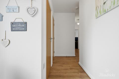 2 bedroom flat for sale, Cole Avenue, Southend-on-sea, SS2 6