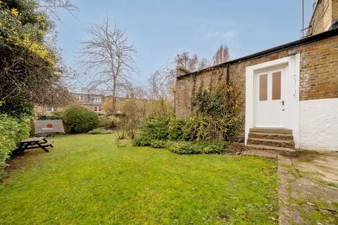 2 bedroom flat for sale, Greencroft Gardens, London NW6