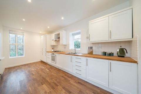 2 bedroom flat for sale, Greencroft Gardens, London NW6