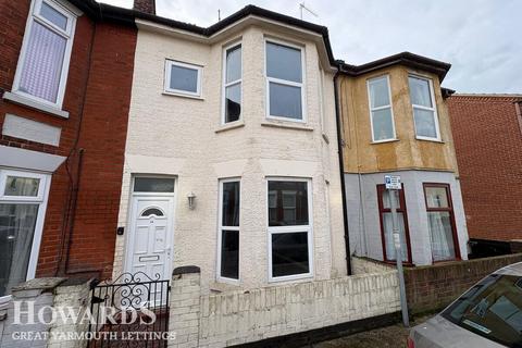 3 bedroom terraced house to rent, Southampton Place, GREAT YARMOUTH