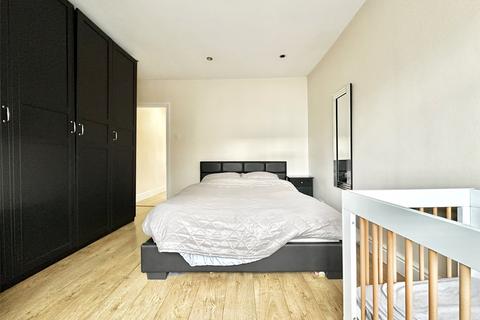 3 bedroom terraced house for sale, Milton Road, Swanscombe, Kent, DA10