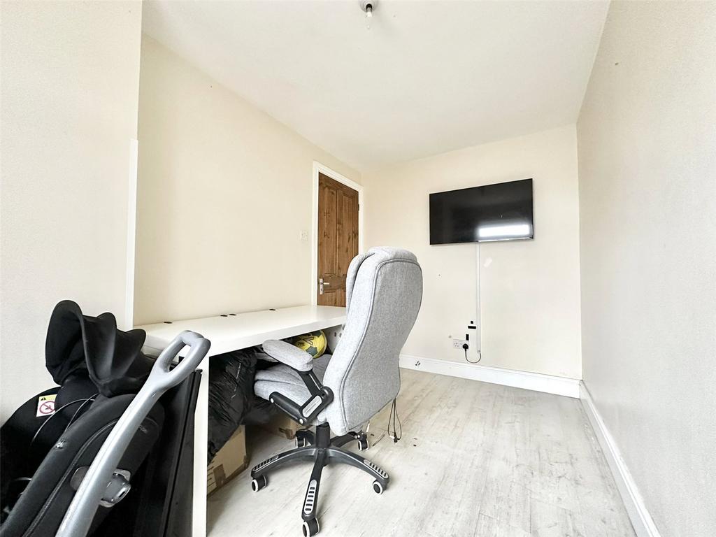 Bedroom Three/Study
