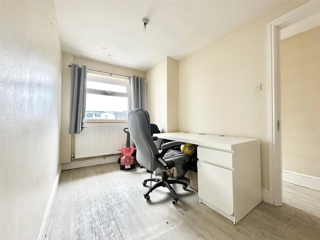 Bedroom Three/Study