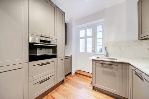 undefined, Coram Street, London, WC1N