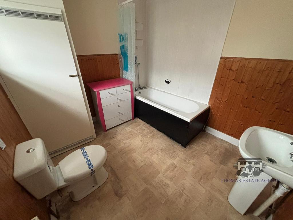First Floor Bathroom