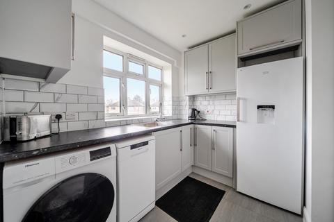 1 bedroom property for sale, Laburnum Road, Mitcham CR4