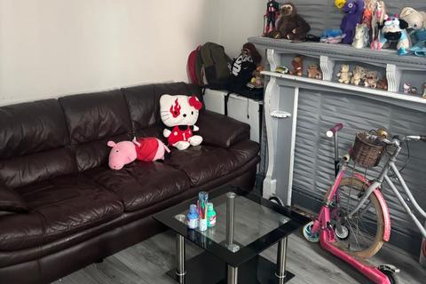 2 bedroom terraced house for sale, Stoke-On-Trent ST6