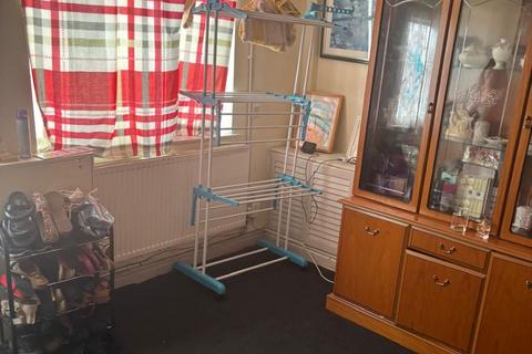 2 bedroom terraced house for sale, Stoke-On-Trent ST6