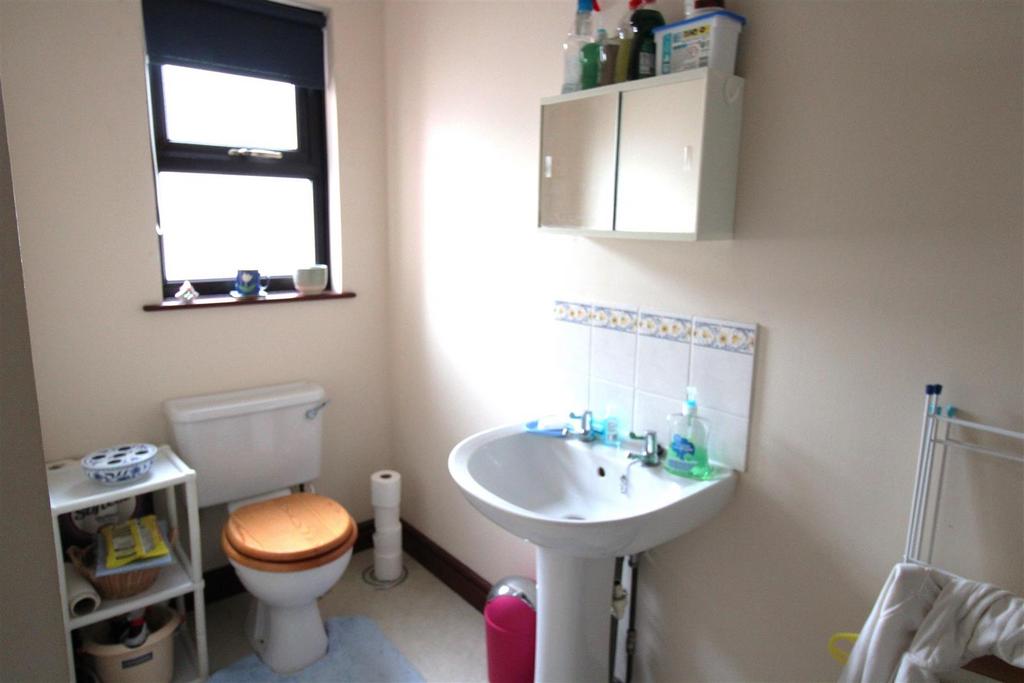 Toilet.JPG