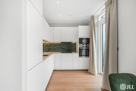 2 bedroom flat to rent, Zinc Street Sugar House Island E15