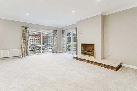 3 bedroom detached house to rent, Birch Road, Northchurch HP4