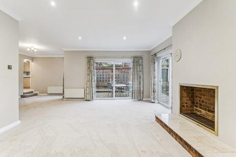 3 bedroom detached house to rent, Birch Road, Northchurch HP4