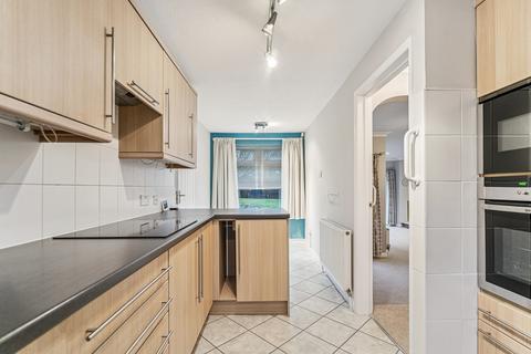 3 bedroom detached house to rent, Birch Road, Northchurch HP4