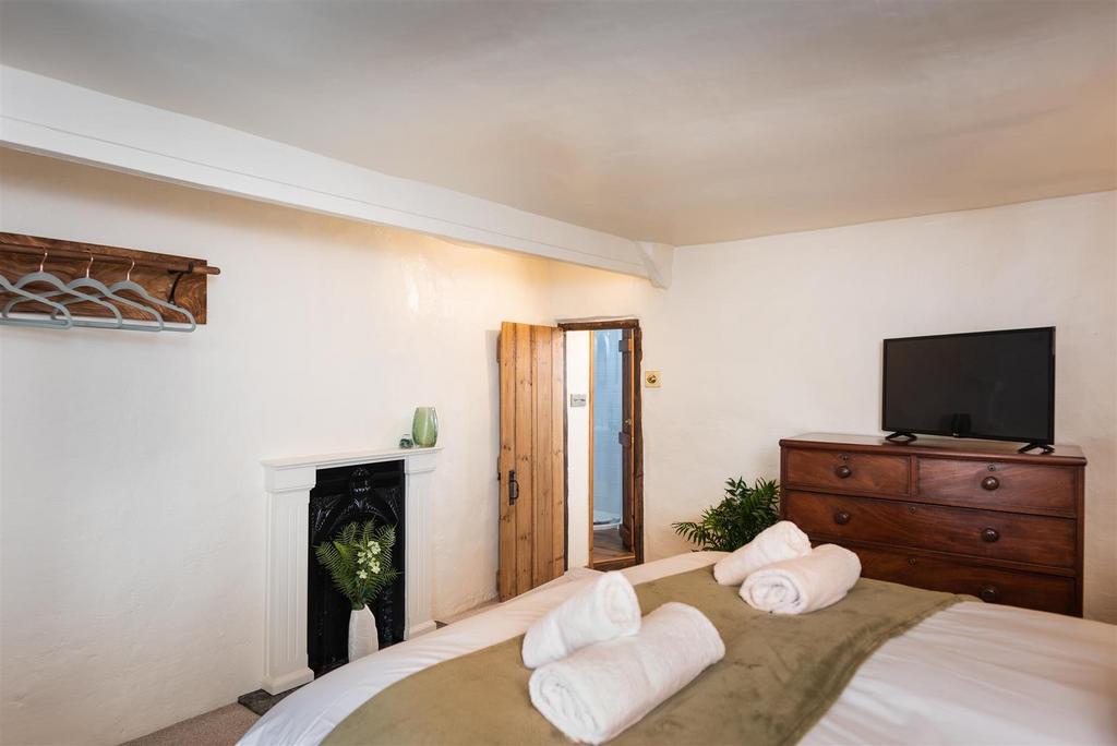 Chapel Cottage 5 copy.jpg