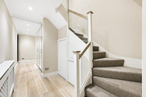 undefined, Cadogan Square, Knightsbridge, London