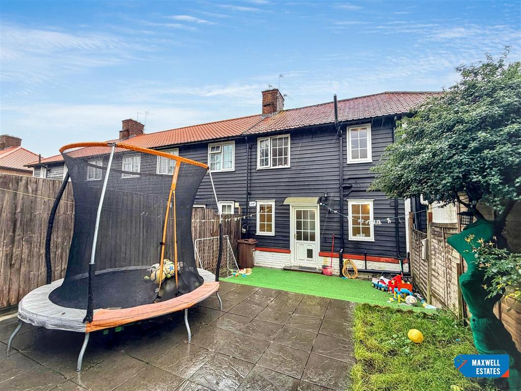 Whats App Image 2025-12-18 at 13.56.49 (3).jpg