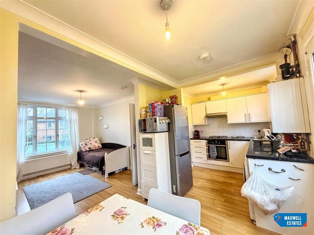 Whats App Image 2025-12-18 at 13.56.49.jpg