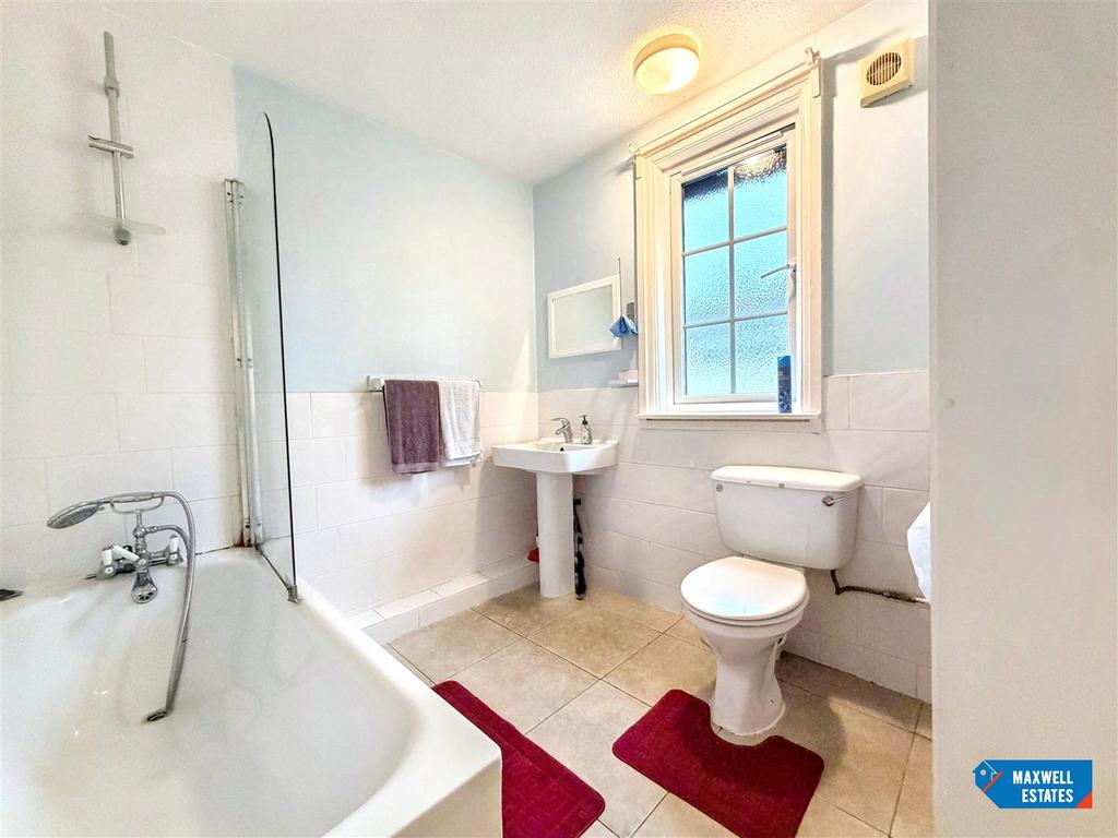 Whats App Image 2025-12-18 at 13.56.49 (8).jpg