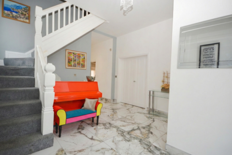5 bedroom semi-detached house for sale, Rutland Drive, Salford, M7 4WJ