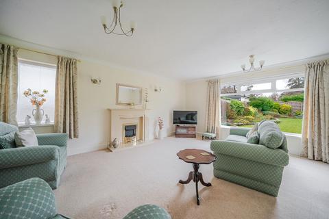 4 bedroom detached bungalow for sale, Long Fallas Crescent, Brighouse, HD6