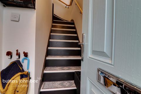2 bedroom semi-detached house for sale, Eyton Road, Telford