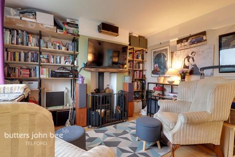 2 bedroom semi-detached house for sale, Eyton Road, Telford