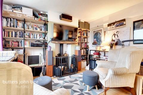 2 bedroom semi-detached house for sale, Eyton Road, Telford