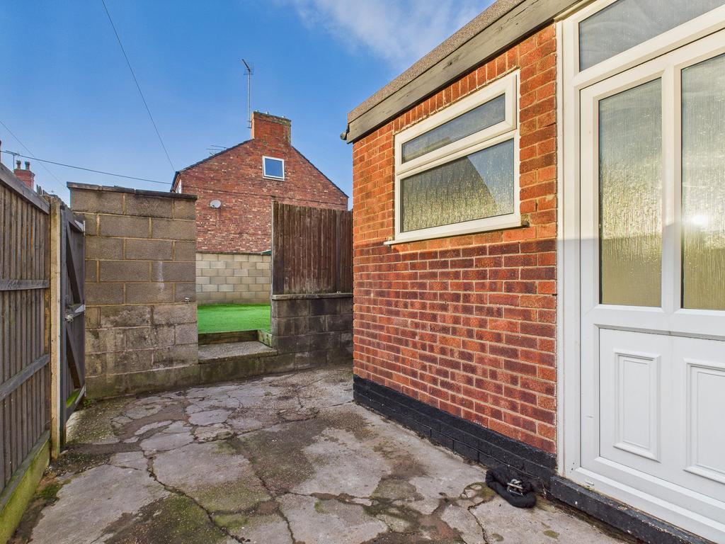Rear Courtyard into Garden Area