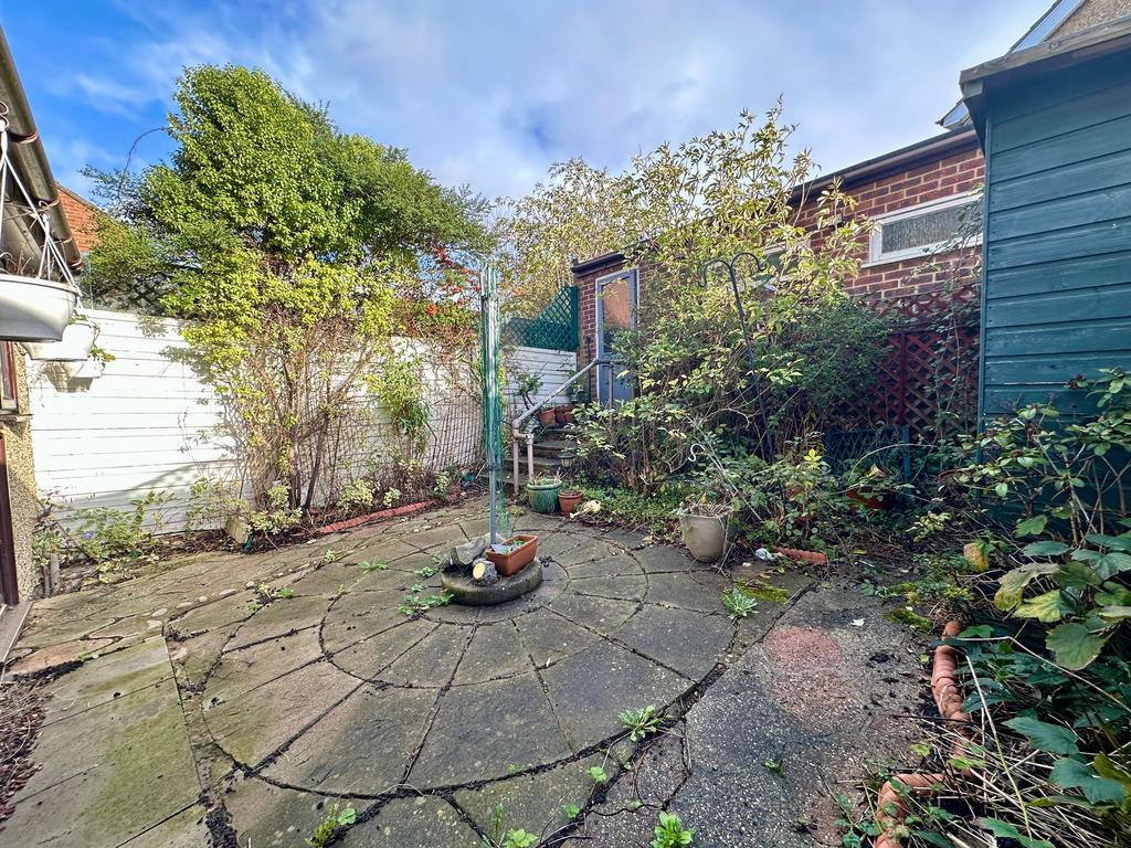 Courtyard garden