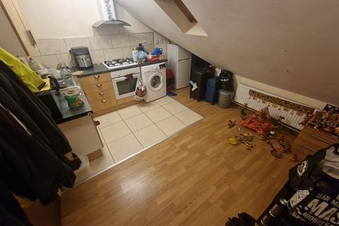 undefined, Leicester LE5