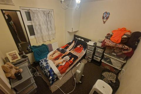 undefined, Leicester LE5