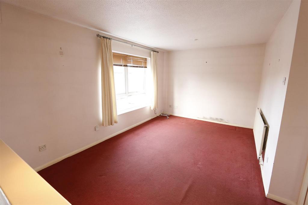 55 Pinemead, Shefford (1).JPG