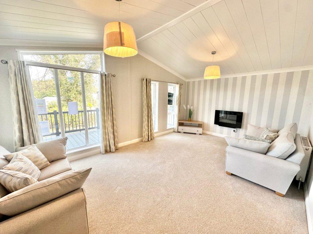 Willerby Kingswood 8 Scaled.jpg