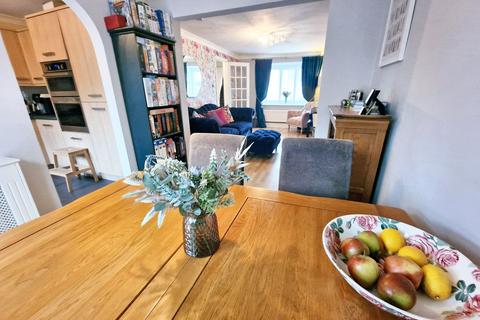 3 bedroom terraced house for sale, Threshers Drive, Maidstone ME14